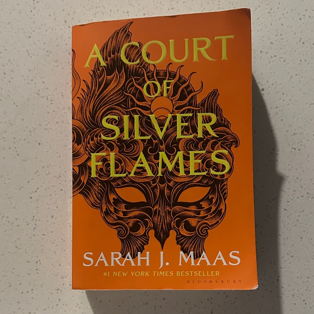 A Court of Silver Flames Book